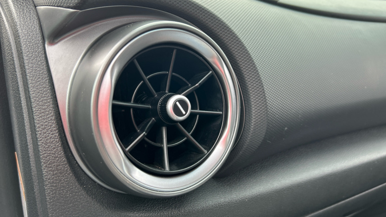 Hyundai KONA 150kW Premium 64kWh 5dr Auto Electric Hatchback